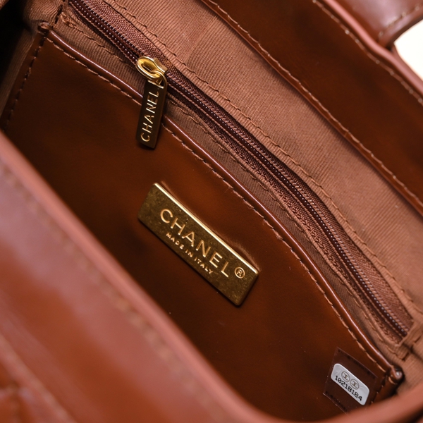 シャネルバッグ着用イメージ